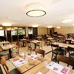 Hotel Western Center 4*