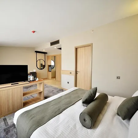 Hotel Western Center 4*