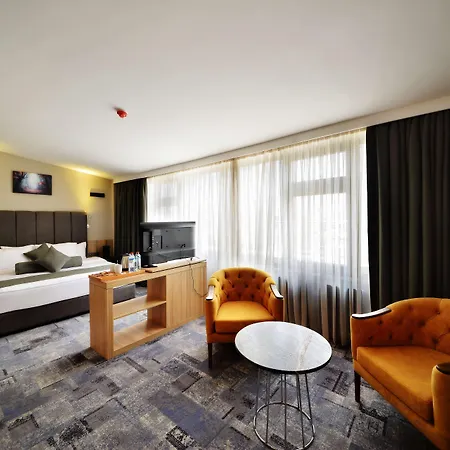 Western Center Hotel 4*