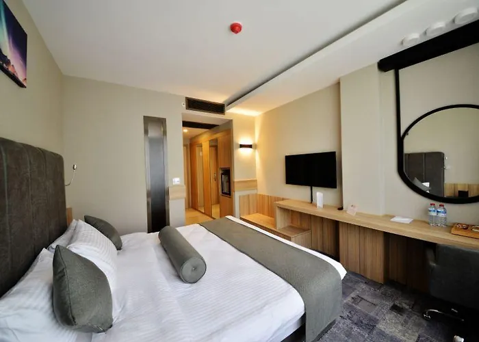 Western Center Hotel 4*