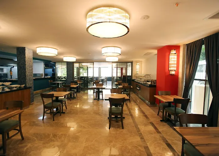 Western Center Otel 4*