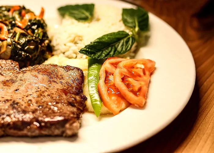 Western Center Otel 4*