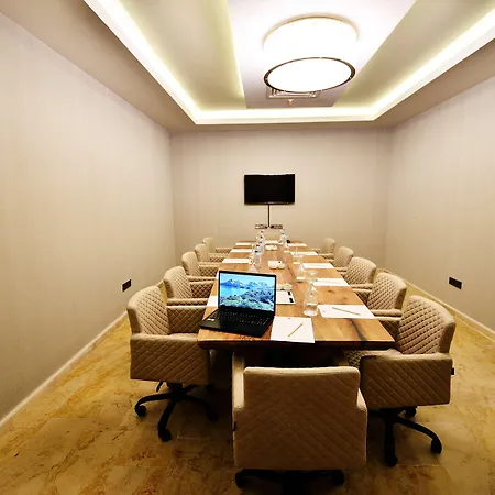 Hotel Western Center 4*