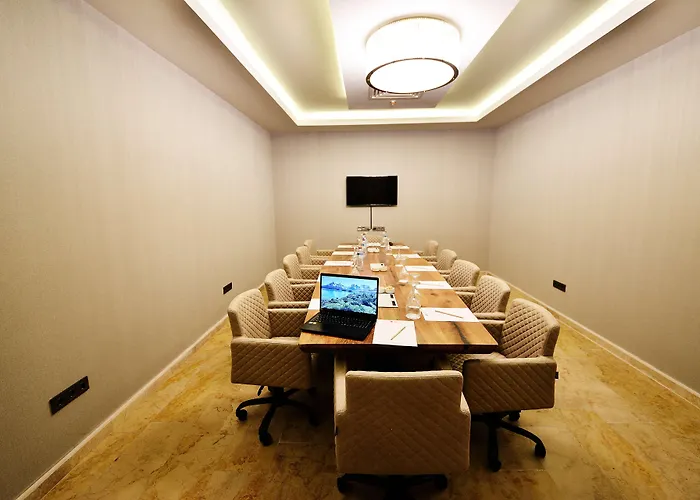 Hotel Western Center 4*